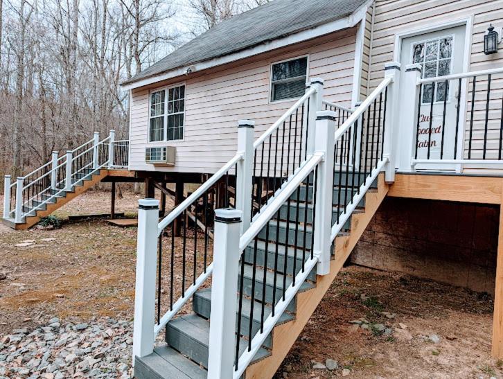 Our Private Wooded Cabin Chatham Exterior photo