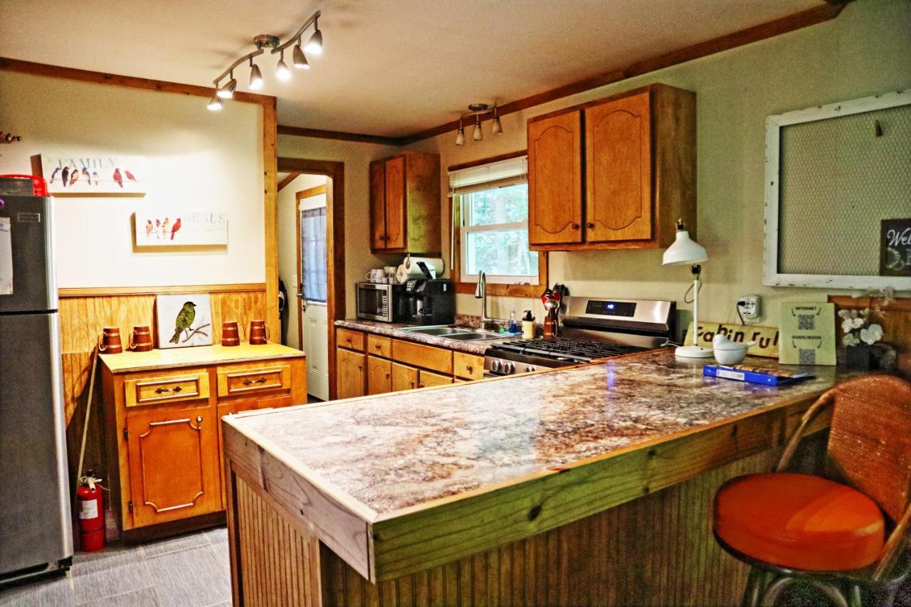 Our Private Wooded Cabin Chatham Exterior photo