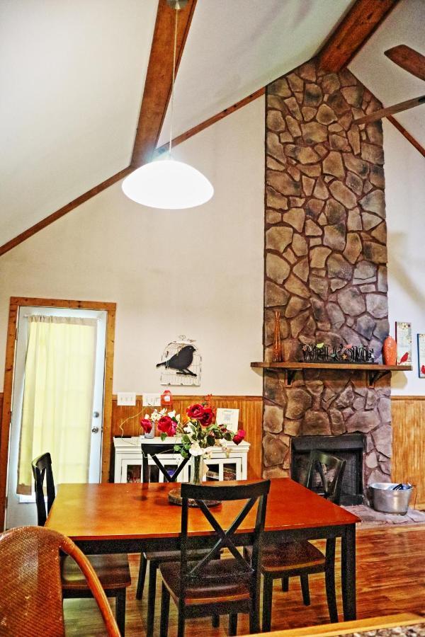 Our Private Wooded Cabin Chatham Exterior photo