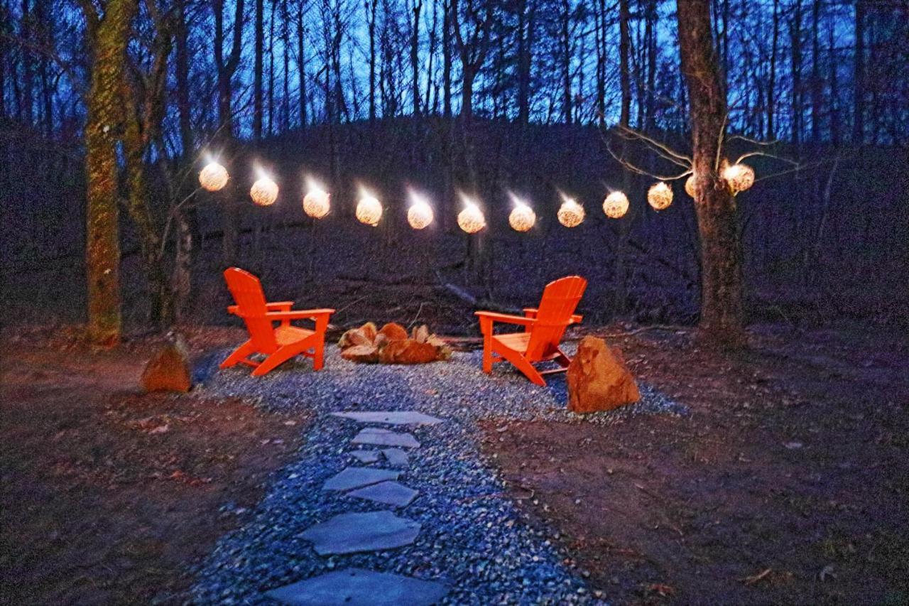 Our Private Wooded Cabin Chatham Exterior photo
